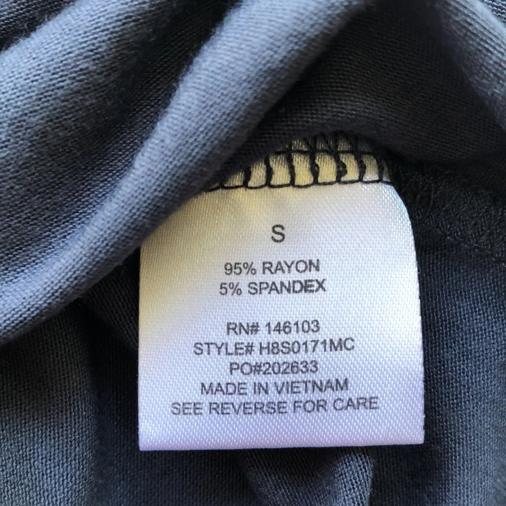 🔥NWT🔥 Hippie Rose Junior’s Cold Shoulder Top - Picture 5 of 7
